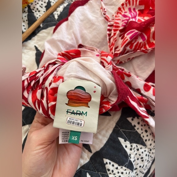 FARM Rio Tiles Printed Crop Top - Picture 10 of 12